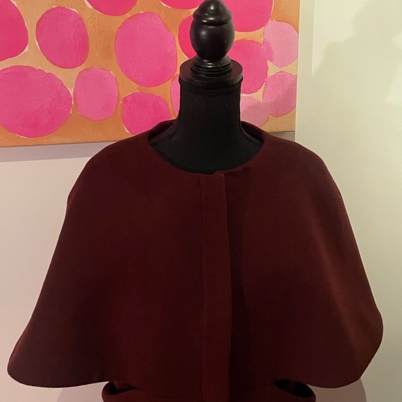 ❤️ Mackage Wool Coat / Cape Style Sleeves /Large Pockets /Zip - Picture 3 of 9